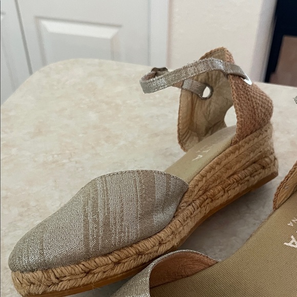 Viscata nude silver Casual Elegance Women's Espadrille Sandals size 40 - Picture 7 of 9
